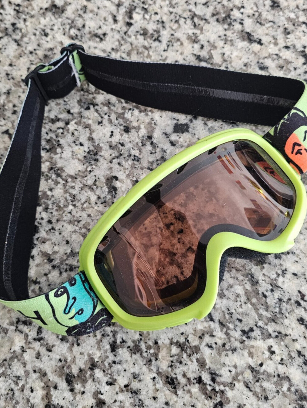 SMITH SKI GOGGLES YOUTH SIZE Smith Optics Neon Green Tinted Lens Elastic Strap